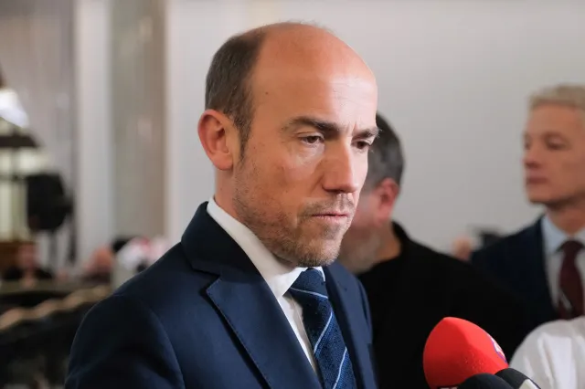 Budka krytykuje Sikorskiego. "Powinien bardziej pilnować tego, co mówi"