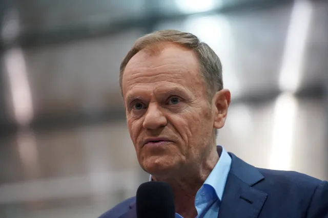 Tusk bije w PiS. Chodzi o VAT na gaz. "Skoro premier i prezes Kaczyński nie chcą, złożymy w Sejmie bardzo czytelny projekt ustawy"