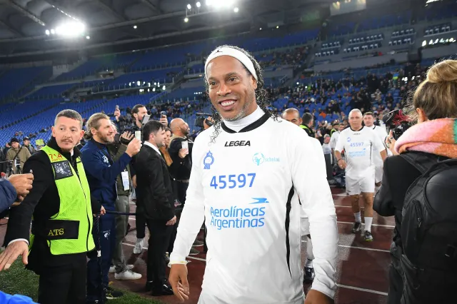 Syn Ronaldinho idzie śladami ojca. Przejdzie testy w Barcelonie