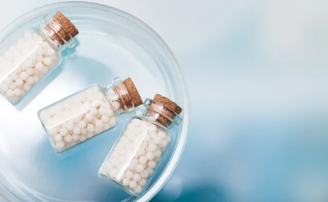 "Czary mary z mantrami i badaniem pola energetycznego... trzeba skutecznie ukracać"