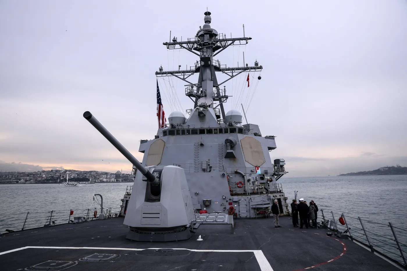 Amerykański niszczyciel USS Nitze "najbliżej Rosji od początku inwazji na Ukrainę"