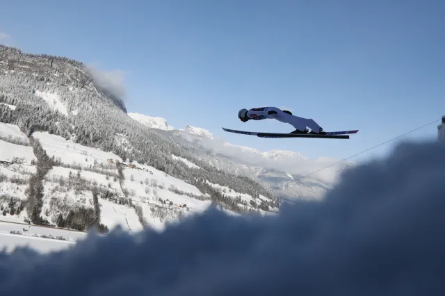 PŚ w skokach. Żyła trzeci w kwalifikacjach w Bad Mitterndorf, Kraft najlepszy