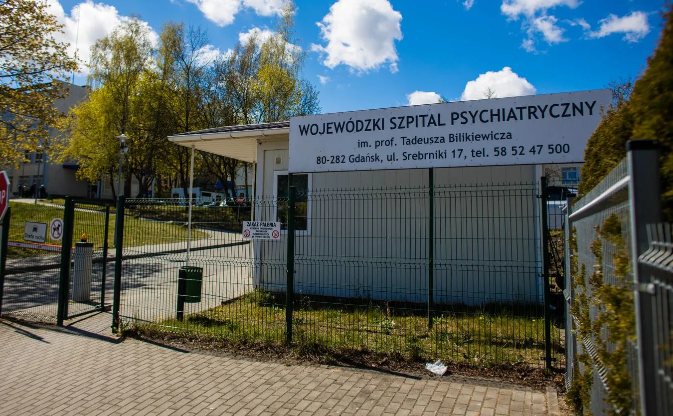Szpital psychiatryczny w Gdańsku wyjaśnia atak pracownika na pacjenta. "Można powiedzieć, że to była wyższa konieczność"