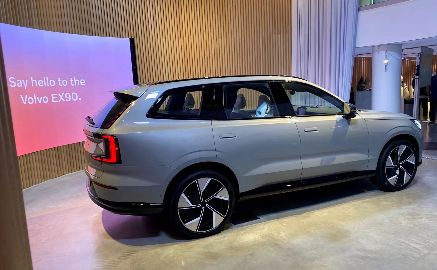 volvo-ex90-37615211.jpg