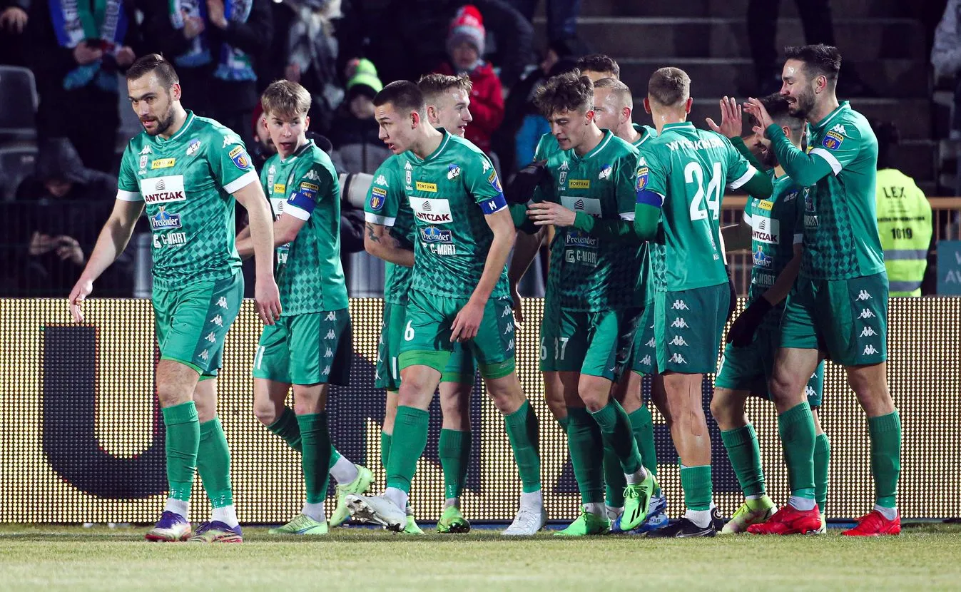 Piłkarski PP. Kalisz zagra z Legią w półfinałach, Górnik Łęczna z Rakowem