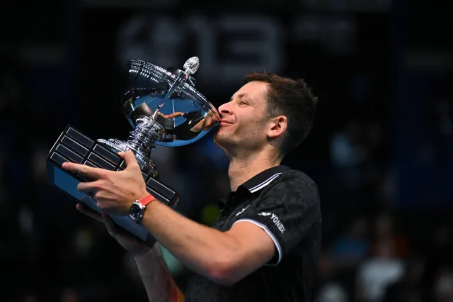 Hubert Hurkacz nadal 11 w rankingu ATP, rekord Novaka Djokovica