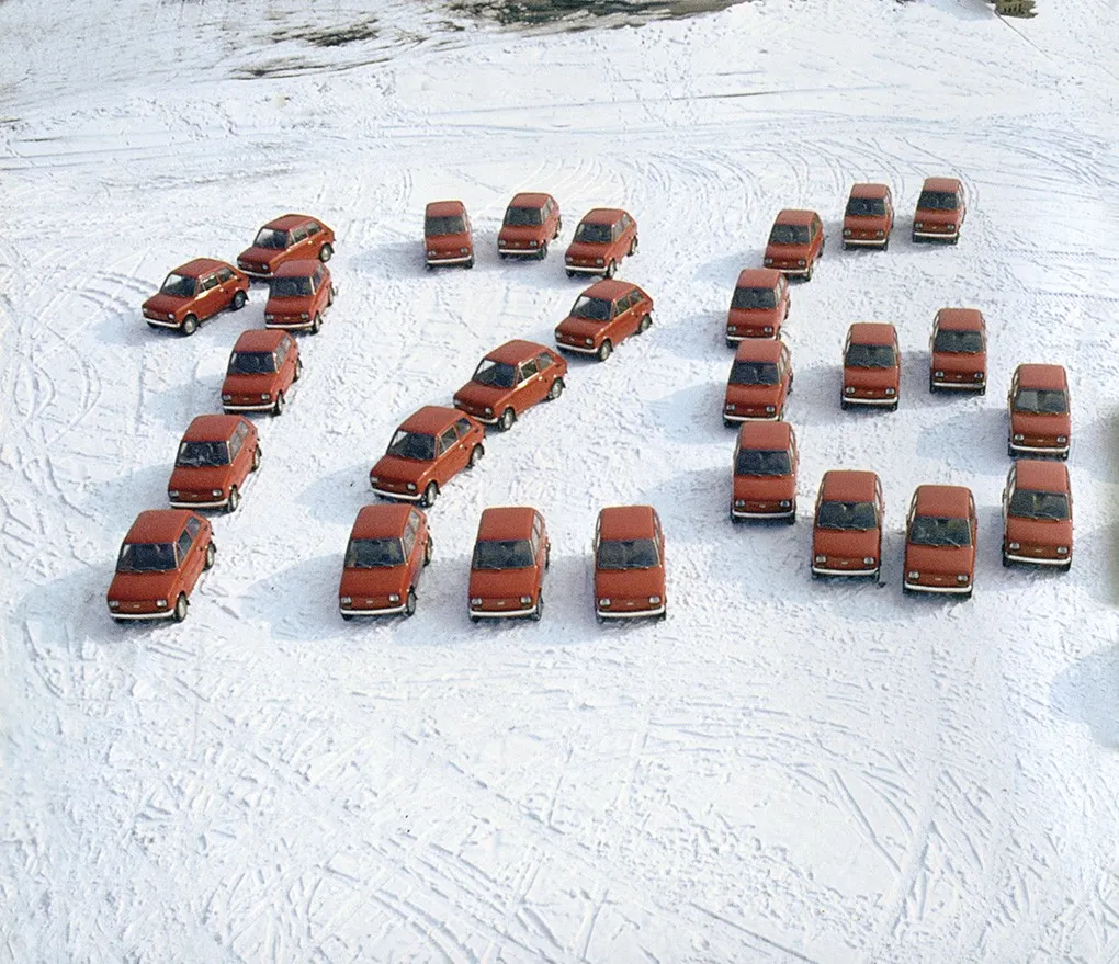 fiat-126p-37743399.jpg
