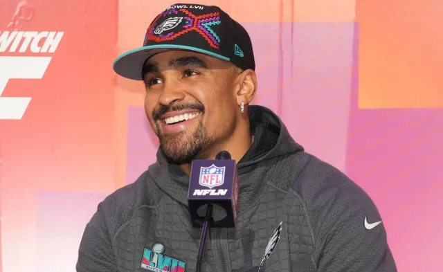 Jalen Hurts najlepiej opłacanym zawodnikiem w historii ligi NFL