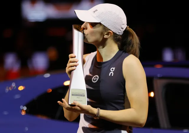 Piękny gest Igi Świątek. Ogłosiła, komu przekaże nowiutkie Porsche