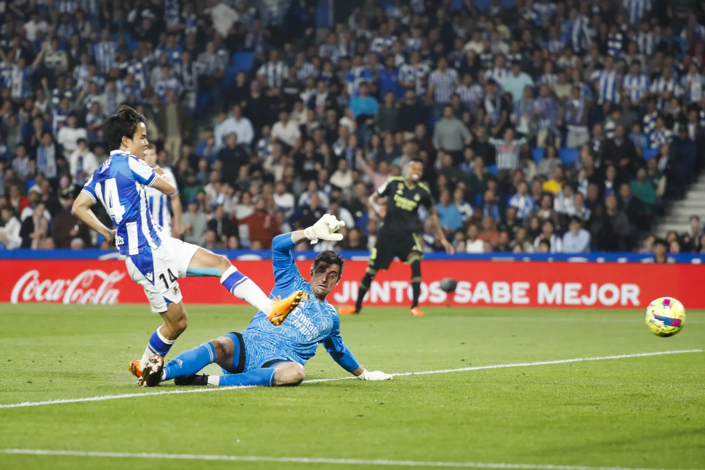 Take Kubo strzela gola dla Realu Sociedad