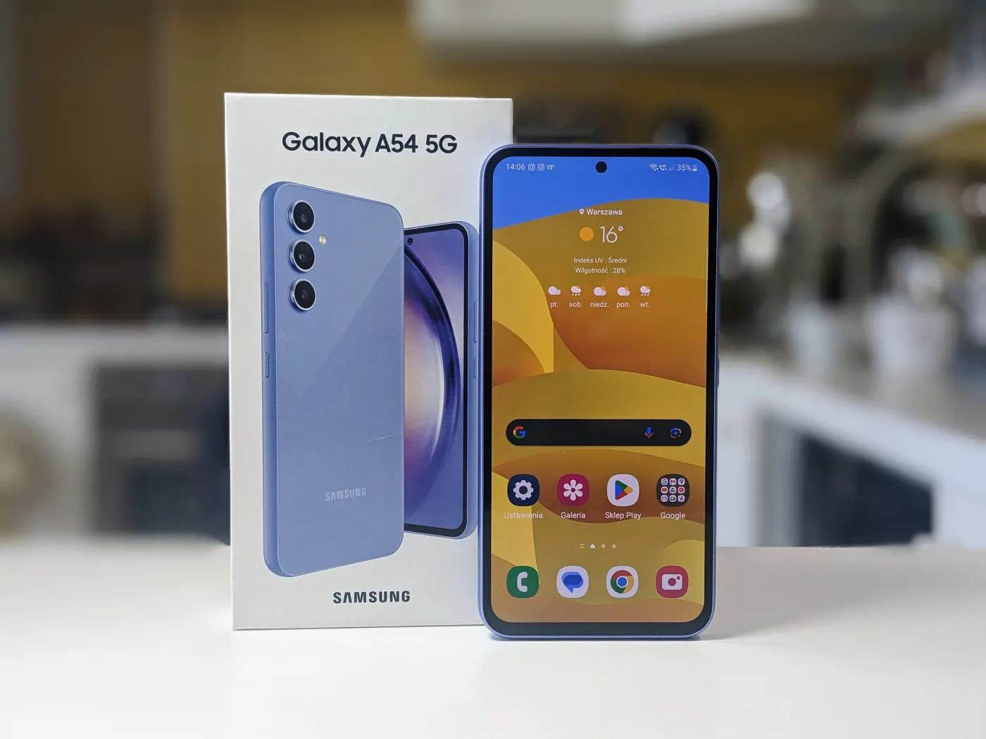Galaxy A54 5G. Kupować ten, czy tańszy A34 5G? [TESTUJEMY]