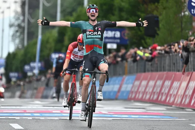 Nico Denz wygrał 12. etap Giro d'Italia, Geraint Thomas nadal liderem