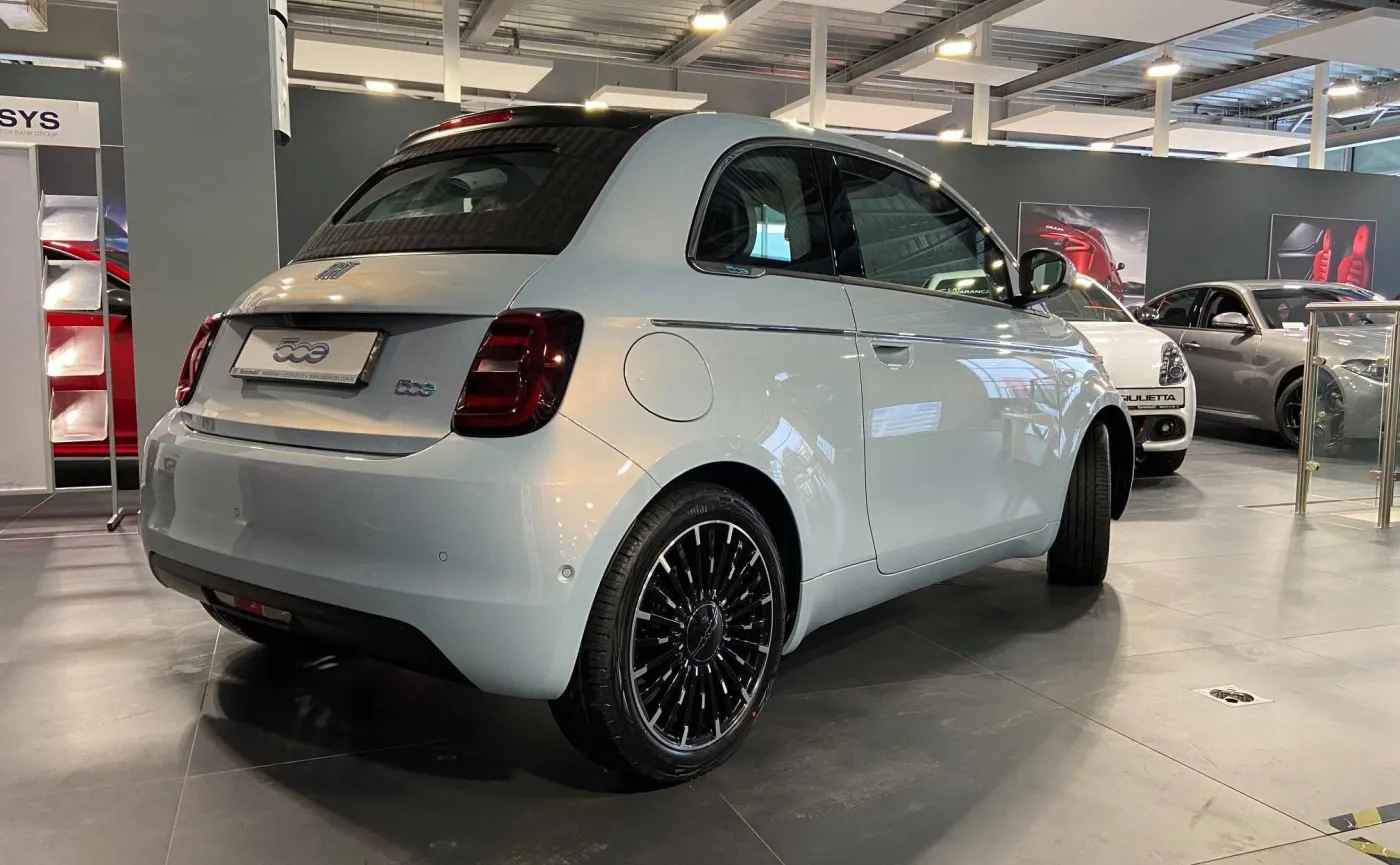 fiat-500e-37068388.jpg