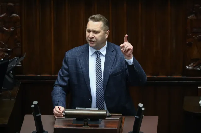 Czarnek do Okły-Drewnowicz: Wy kradliście, a my dajemy dzieciom