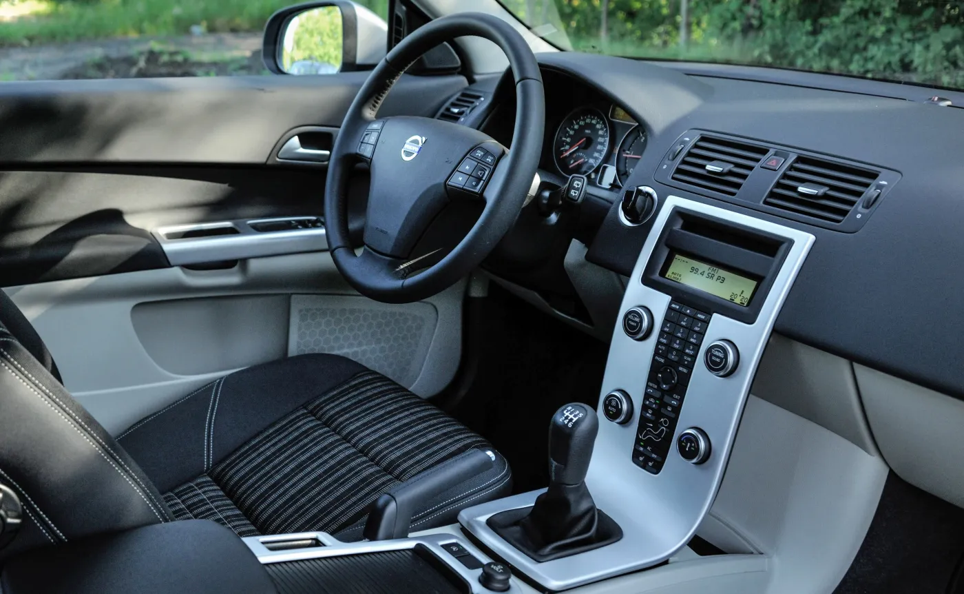 volvo-c30-37842435.jpg