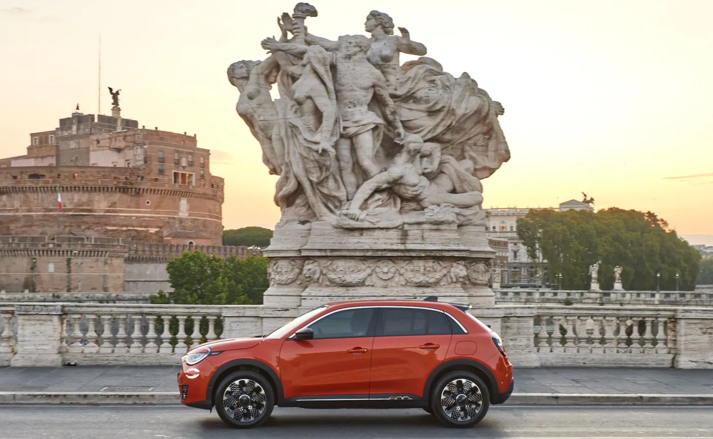 fiat-600e-37852177.jpg