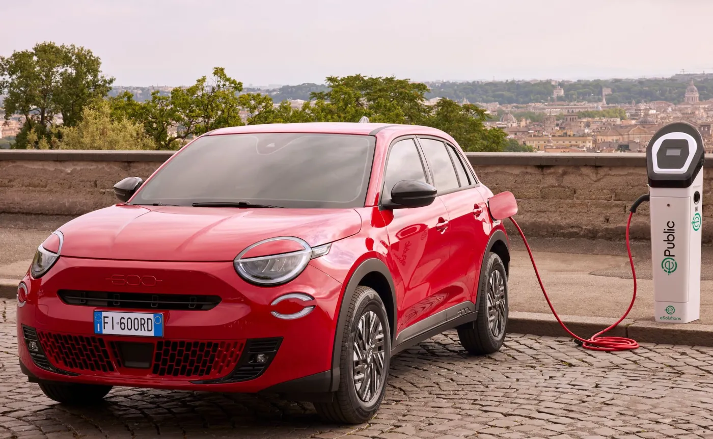 fiat-600e-37852121.jpg