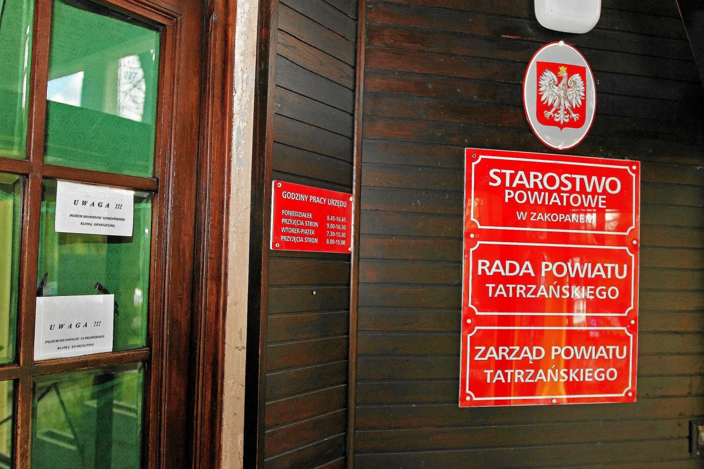 Tajemnicza paczka w zakopiańskim starostwie. Kiedy urzędnicy zobaczyli zawartość, wezwali policję
