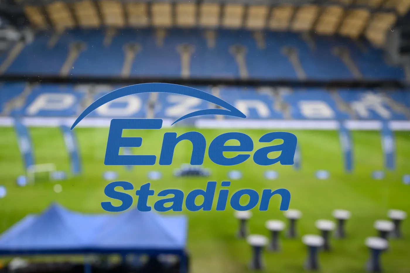 Stadion przy ulicy Bułgarskiej w Poznaniu podczas konferencji prasowej na temat współpracy sponsorskiej Grupy Enea ze Stadionem Poznań, na którym swoje mecze rozgryw Lech Poznań
