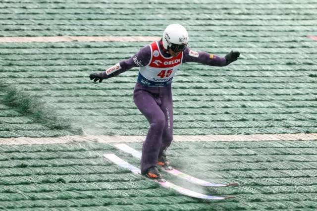 Piotr Żyła zwycięzcą konkursu Letniej GP w Szczyrku. Trudne warunki atmosferyczne