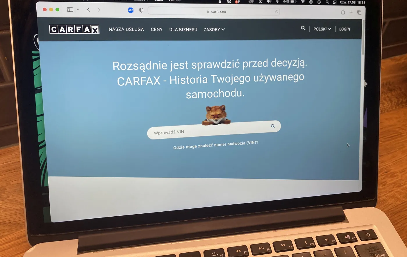 Raport z historii pojazdu: czy warto go kupić? Jego zawartość może cię zadziwić