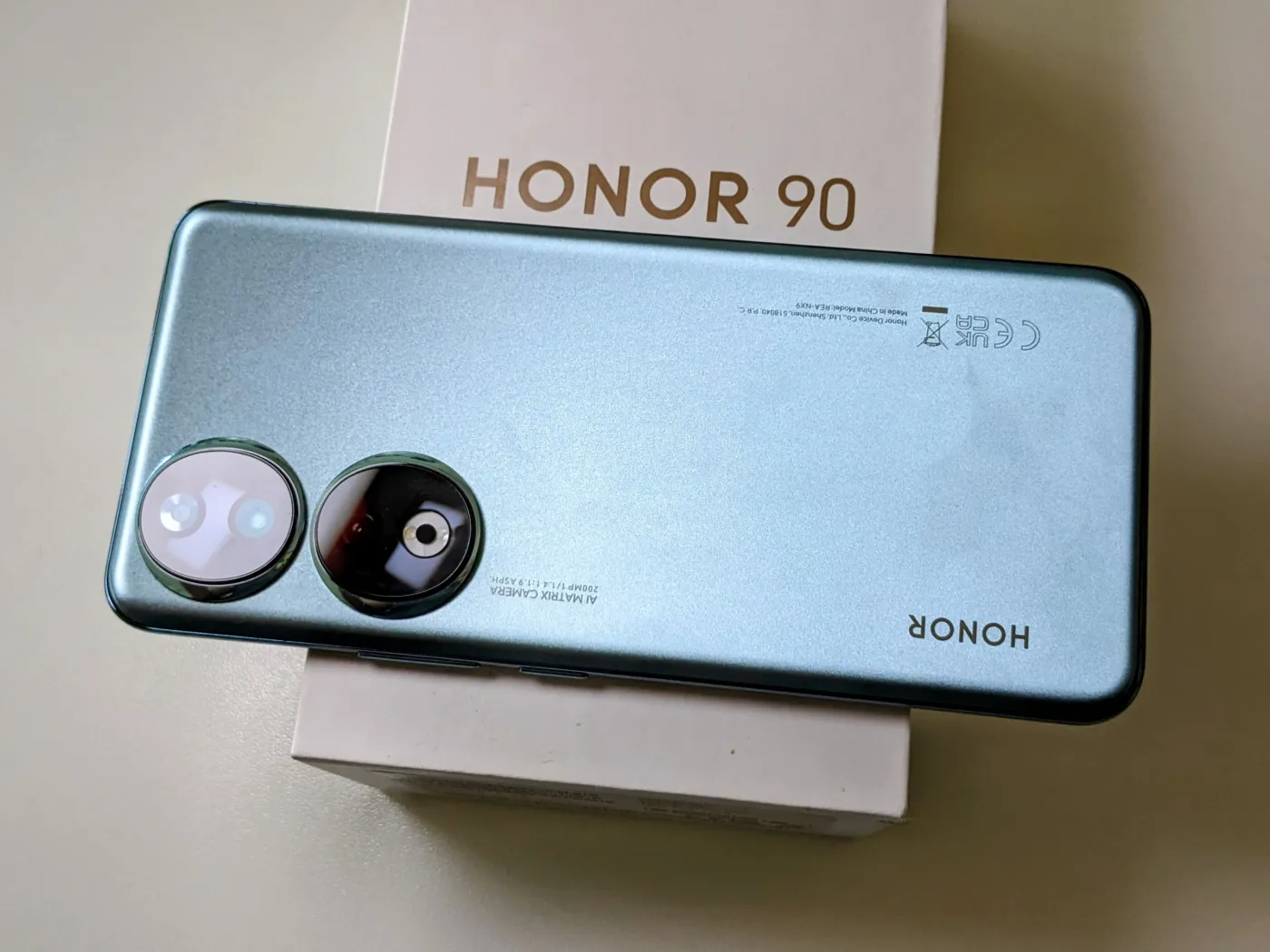 honor-90-37899037.jpg