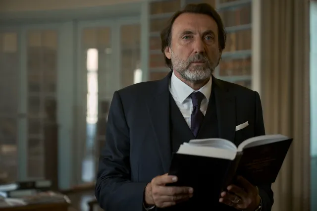 "Zwycięzca". Powstał serial o byłym premierze. Gdzie i kiedy premiera?