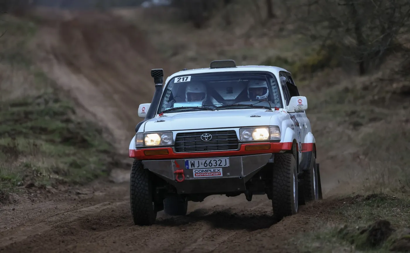 Land Cruiser HDJ80 z Polski na Rajd Rakar