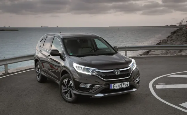 Używana Dacia Duster I, Toyota RAV4 czy Honda CR-V? Oto najlepsze i najgorsze SUV-y