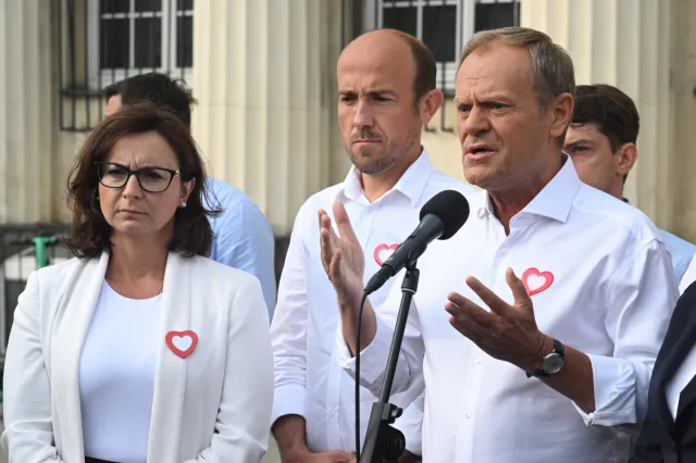 Tusk komentuje incydent w Otwocku. "To są standardy naprawdę bardzo niepokojące"