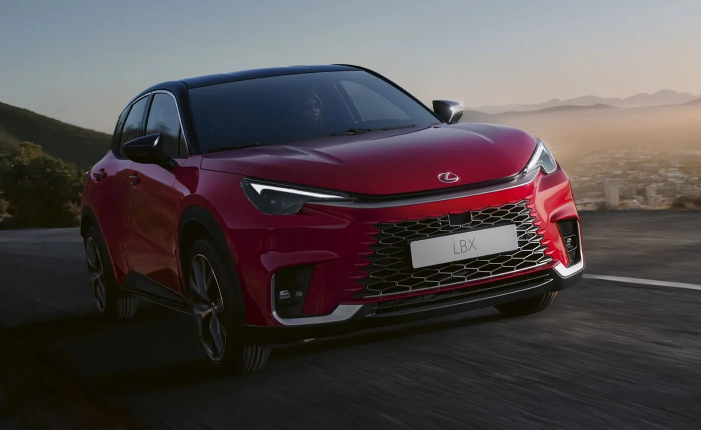 lexus-lbx-37824072.jpg