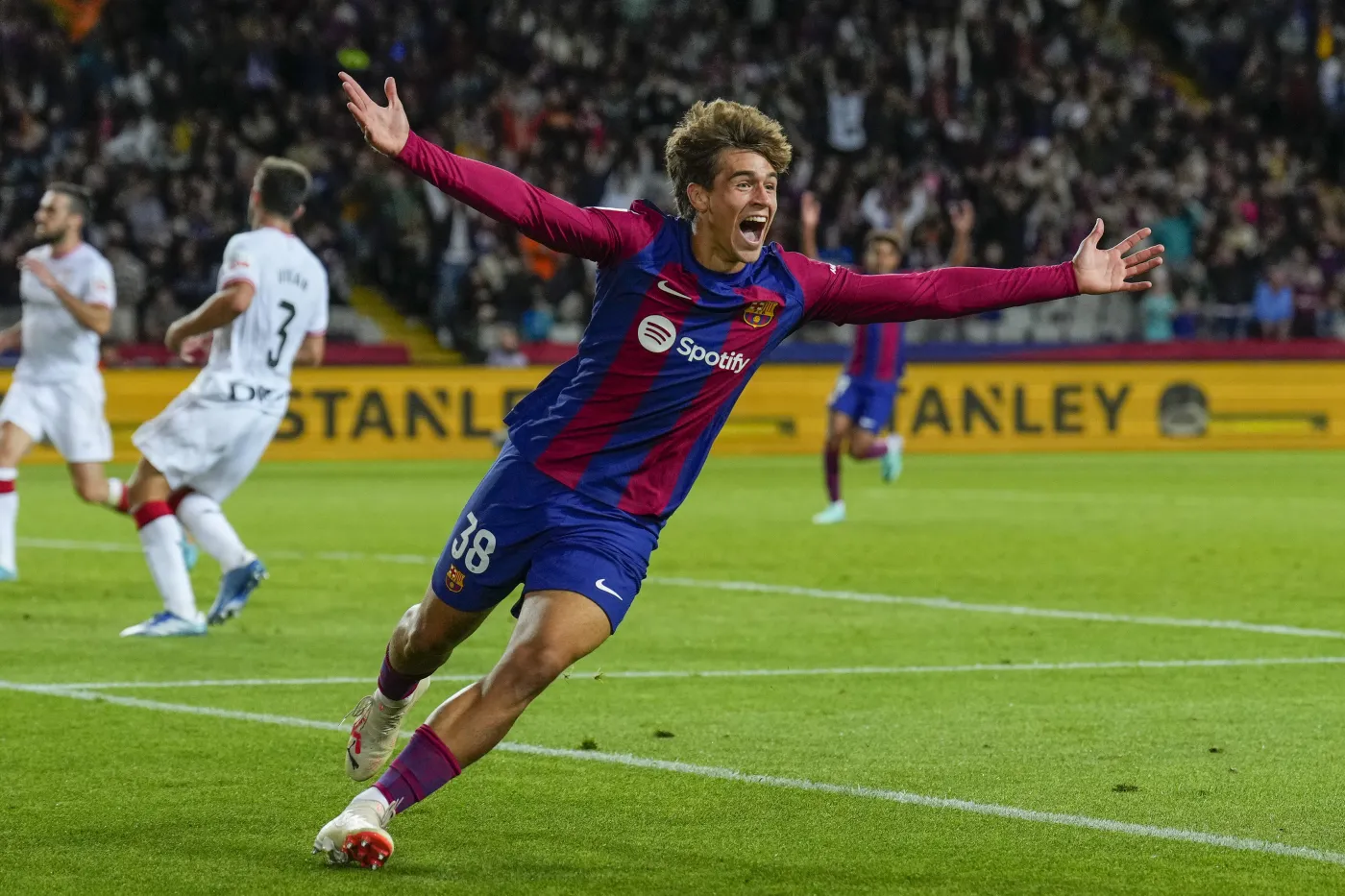 Debiut marzenie. 17-letni Marc Guiu zapewnił Barcelonie zwycięstwo [WIDEO[]