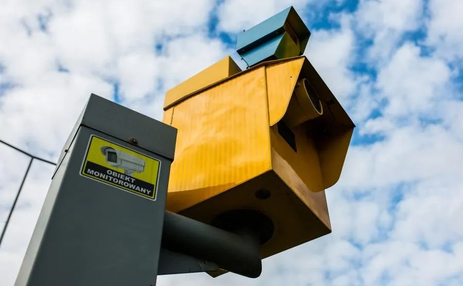 Mandat z fotoradaru. Koniec z donoszeniem na siebie? RPO chce zmiany przepisów