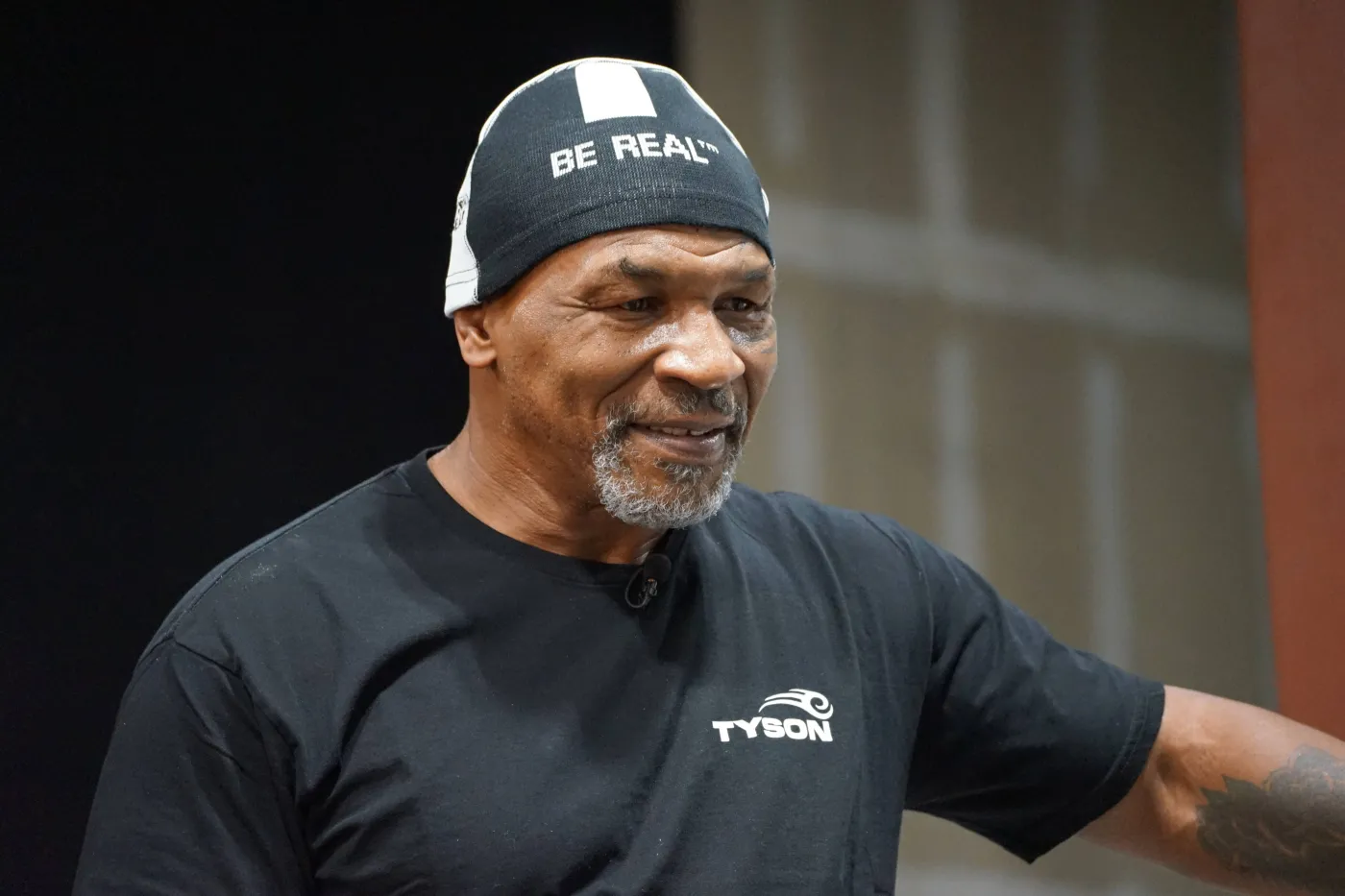 Mike Tyson przyleciał do Polski i kupił... 100 gołębi