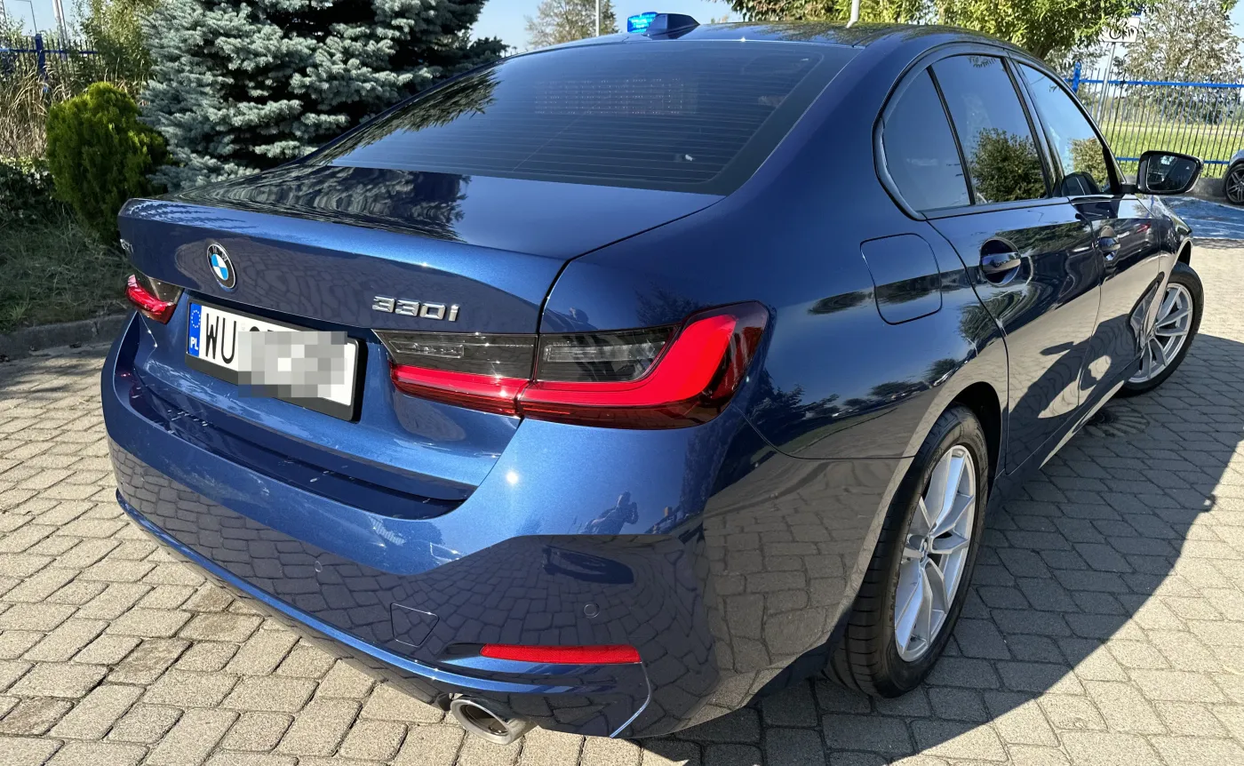 Nieoznakowany radiowóz BMW w służbie ITD