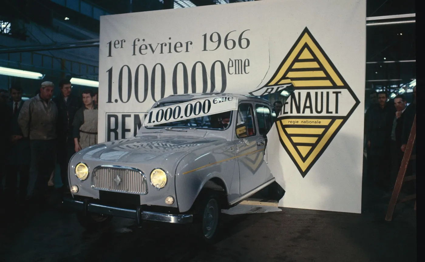 renault-4-37581969.jpg
