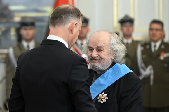 Autor projektu pomnika ofiar katastrofy smoleńskiej odznaczony Orderem Orła Białego