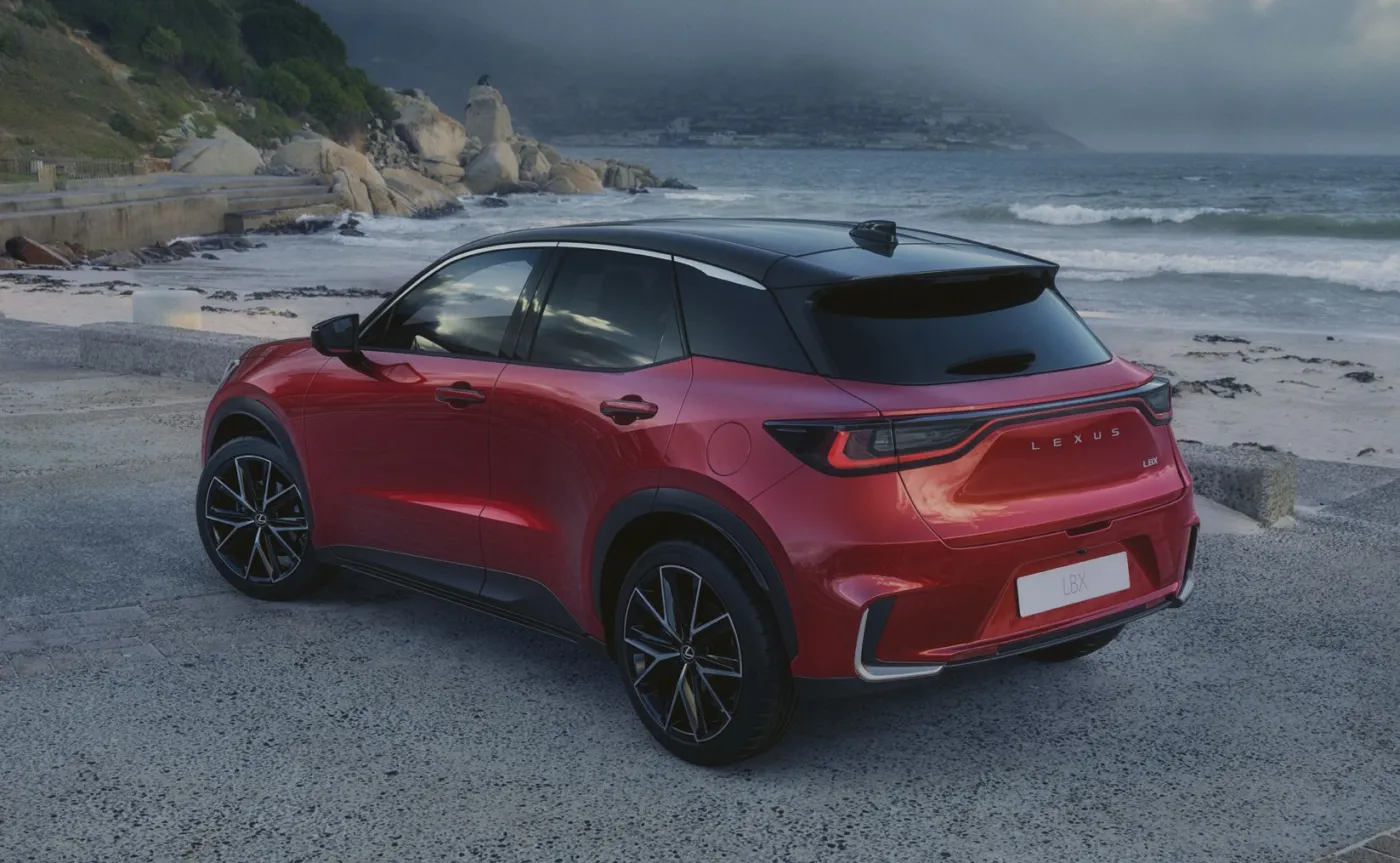 lexus-lbx-37824069.jpg