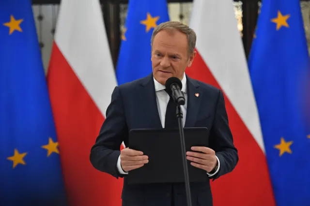 Premier Morawiecki zaprasza opozycję na spotkanie. Tusk: Nie lubię uczestniczyć w parodii
