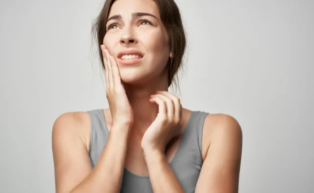 Ból jest nie do wytrzymania! Co trzeba wiedzieć o zapaleniu nerwu trójdzielnego