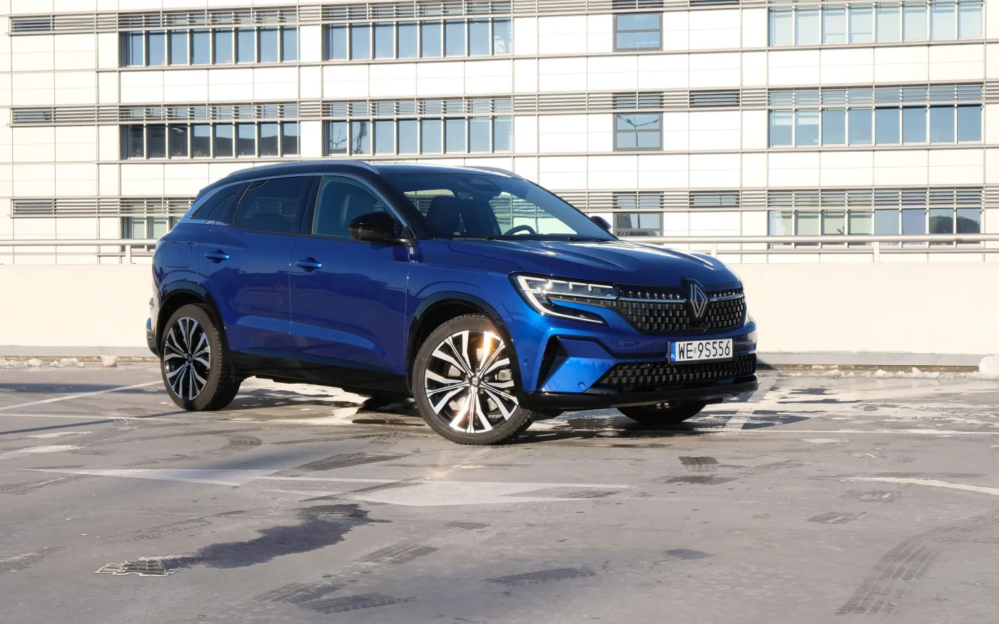 Renault Austral E-Tech full hybrid: niby klasyczna hybryda, a tyle rzeczy robi inaczej [TEST]