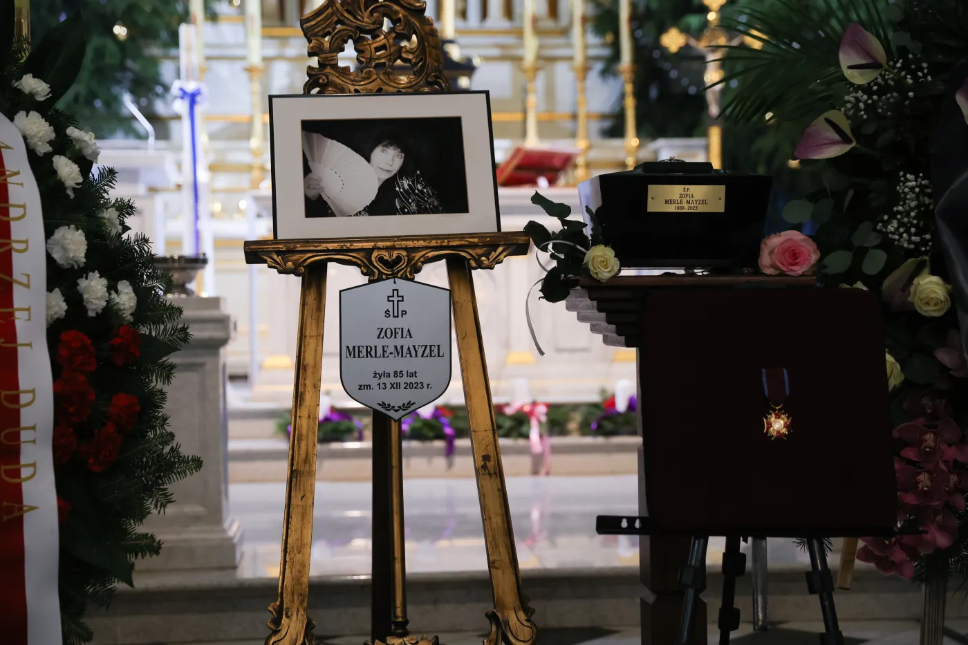 Pogrzeb Zofii Merle. Spoczęła na warszawskich Powązkach obok męża i syna [FOTO]