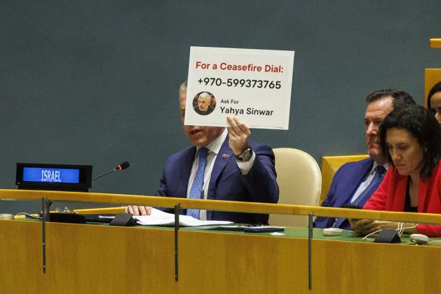 Izraelski ambasador ujawnił numer lidera Hamasu. Hamas odpowiedział numerem ambasadora