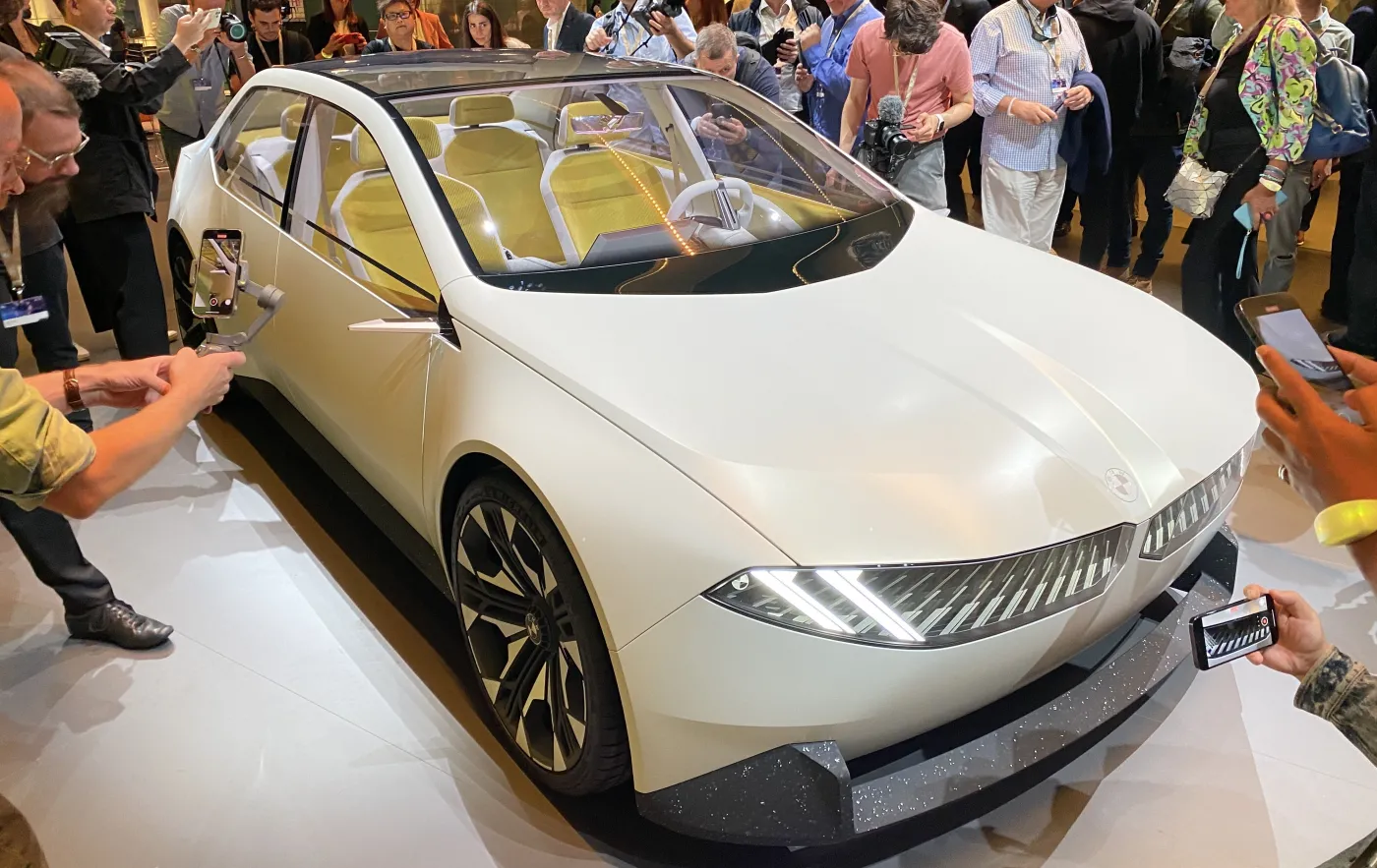 Stało się, BMW przestanie produkować auta spalinowe w kluczowej fabryce. Zostaną tylko elektryki