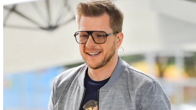 Filip Chajzer zaprasza do rezydencji na Mazurach. Ile trzeba zapłacić za wynajem? [FOTO]