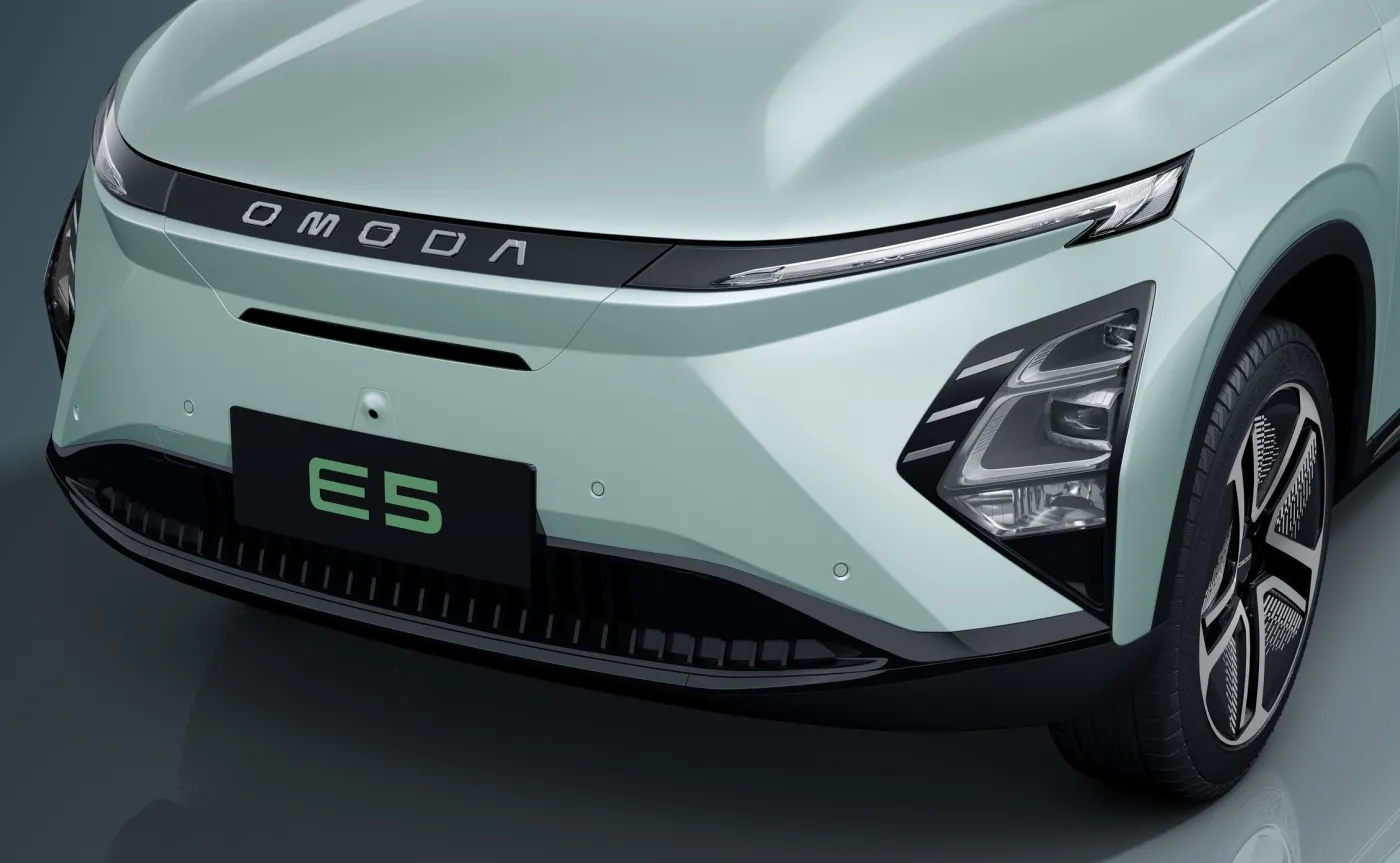 OMODA E5 