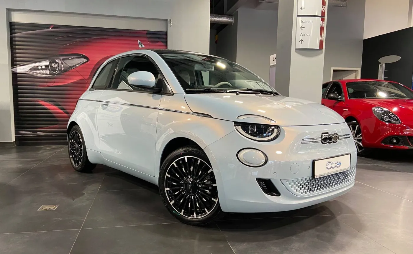 fiat-500e-37068383.jpg