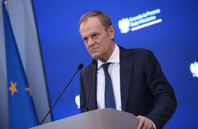 Tusk: Sprawa Kamińskiego i Wąsika się nie skończyła. Ona się zaczęła