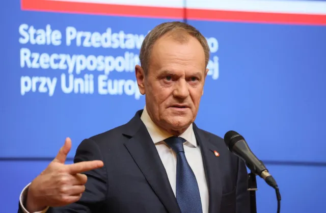 Orban się ugiął ws. Ukrainy. Tusk: To się okazało prostsze, niż niektórzy się spodziewali