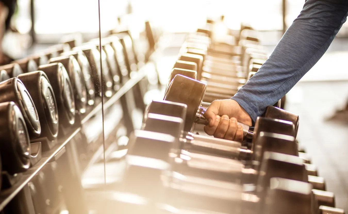 Siłownia ważniejsza niż zakaz sądowy. 22-latek wpadł podczas kontroli drogowej